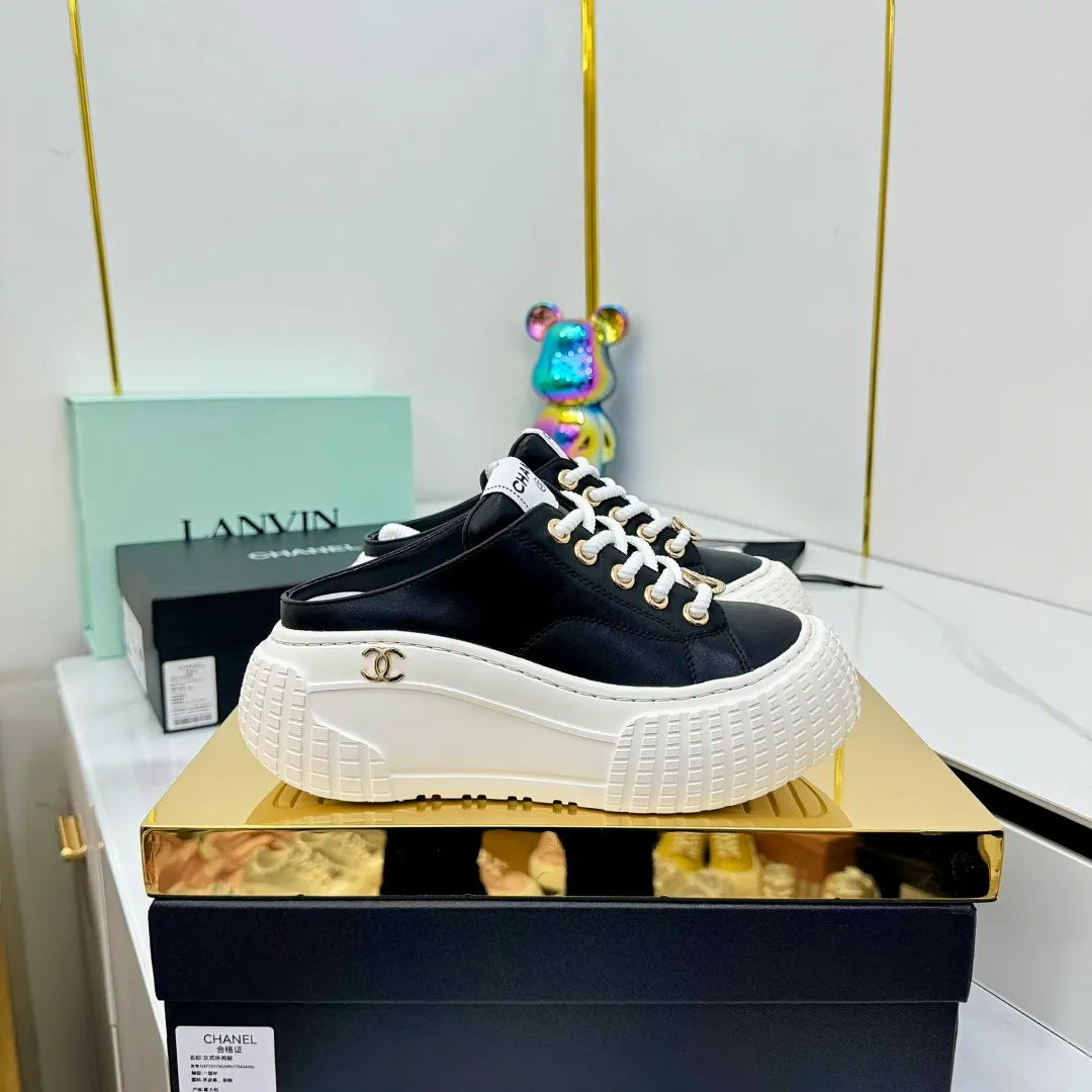 👟👟Ex-factory price 620👟👟 Chanel bread shoes ~ original calfskin panda shoes Chanel 25C latest hot style panda black and white sports shoes casual sneakers Xiaoxiang hot item classic black and white panda color coco girls must pay Fabric: original custom mixed sheepskin lining: original imported breathable mesh lining outsole: Original molded rubber + TPU combination Size: Women's 35-41 👉 👉 👉